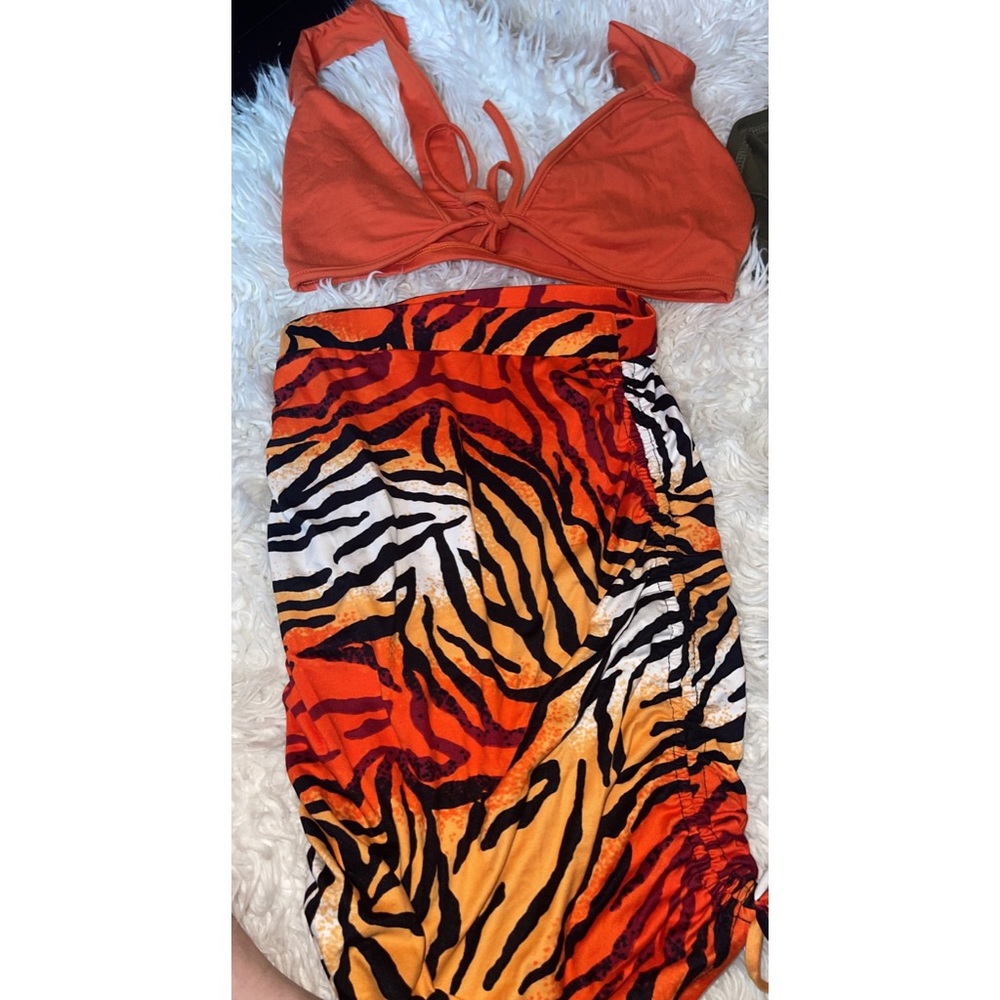 Two piece set